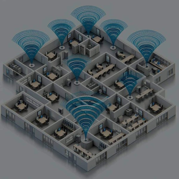 Quelle est la meilleure façon de configurer un réseau maillé pour une couverture Wi-Fi complète dans un espace commercial ?